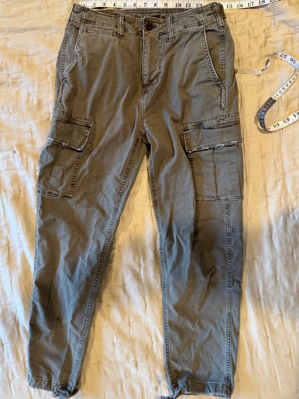 American Eagle Outfitters Slim Cargo Jeans - Olive Green